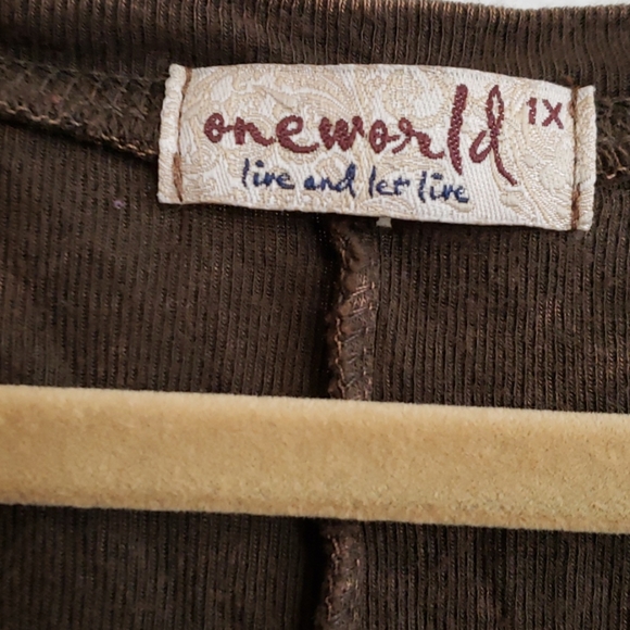 One World Live and Let Live Top - Picture 5 of 8